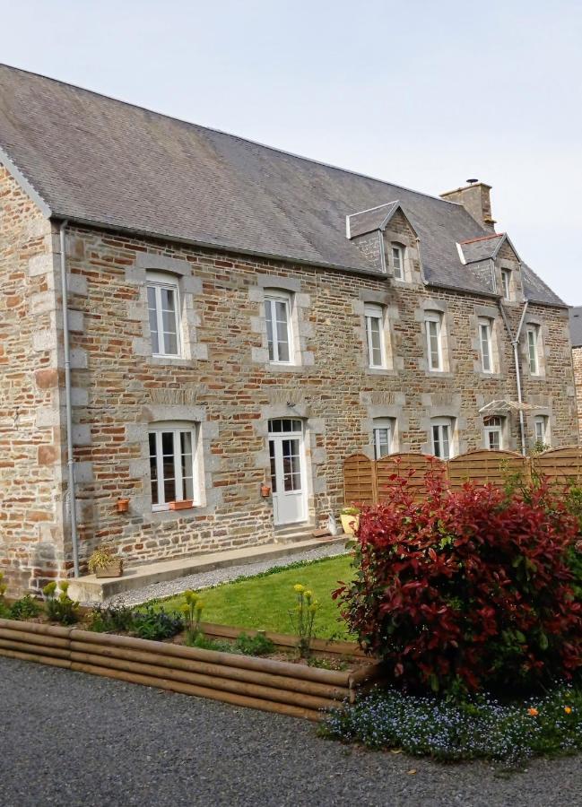 Maison De La Besliere Meuble De Tourisme 2 Etoiles Folligny Exterior photo